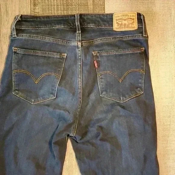 L𝐞v𝐢'𝐬 𝟕2𝟏 𝐇i𝐠h-R𝐢s𝐞 𝐒k𝐢n𝐧y Women's S𝐢z𝐞 𝟖  𝐄U𝐂 - Picture 4 of 8